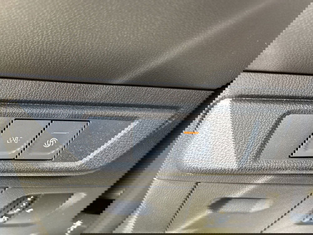 Dacia Sandero Stepway usata a Latina (14)