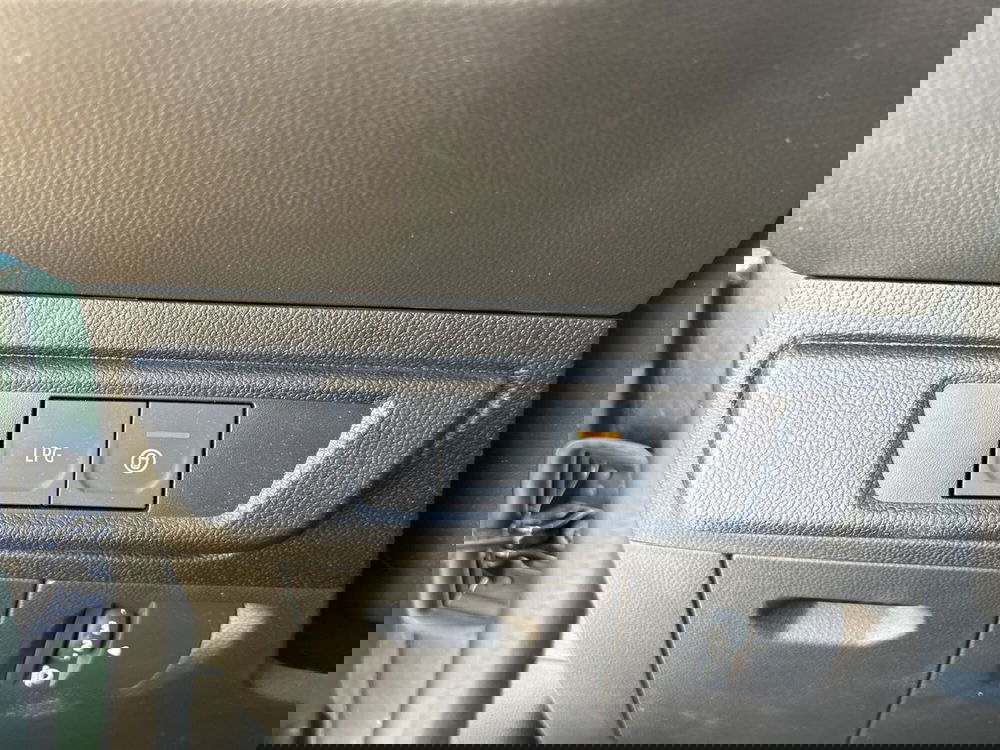 Dacia Sandero Stepway usata a Latina (14)