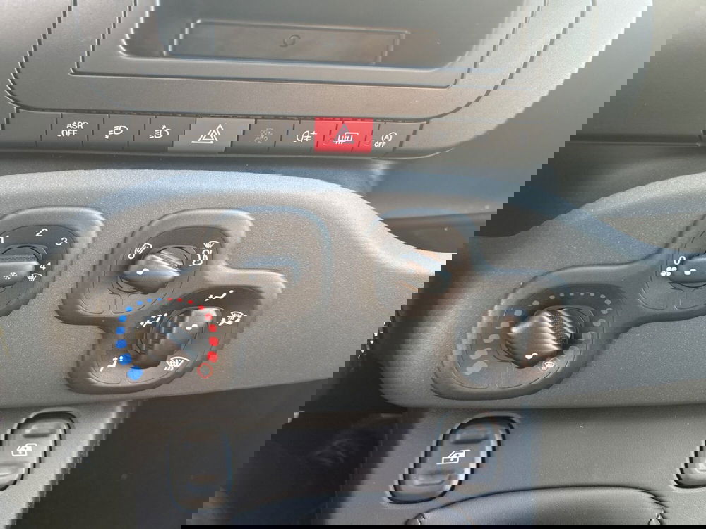 Fiat Panda nuova a Latina (18)