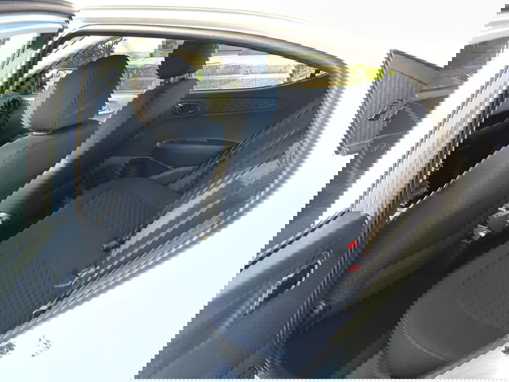 Hyundai i10 nuova a Latina (12)