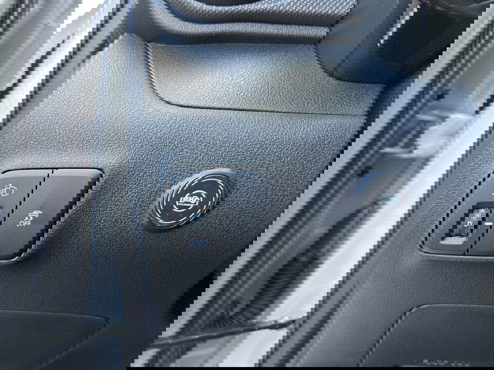 Hyundai i10 nuova a Latina (14)