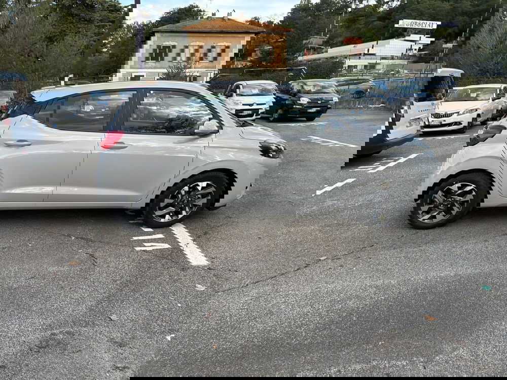 Hyundai i10 nuova a Latina (6)