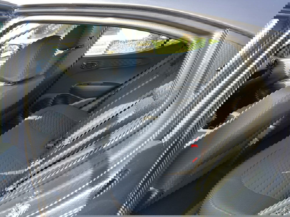 Hyundai i10 nuova a Latina (12)