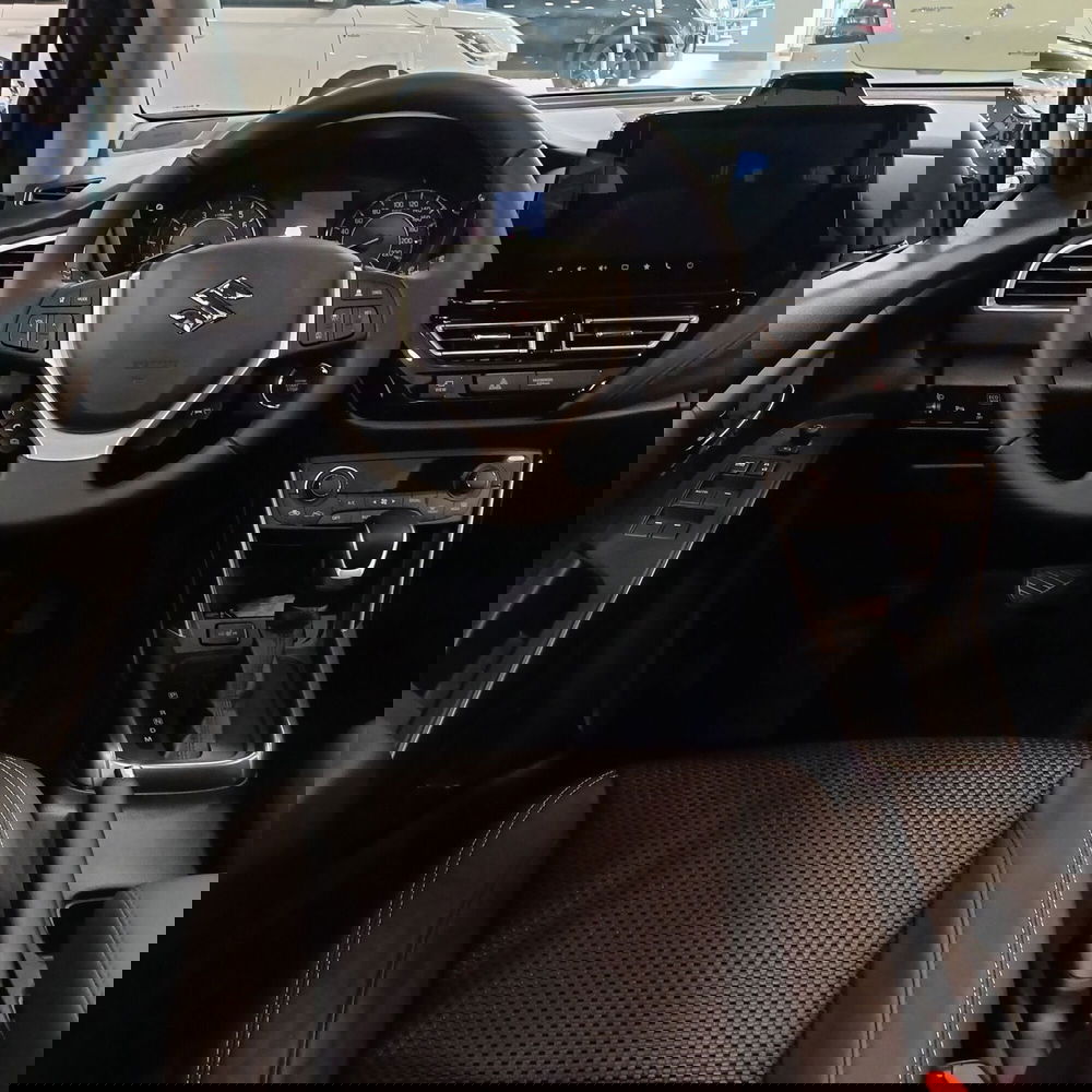 Suzuki S-Cross nuova a Chieti (10)