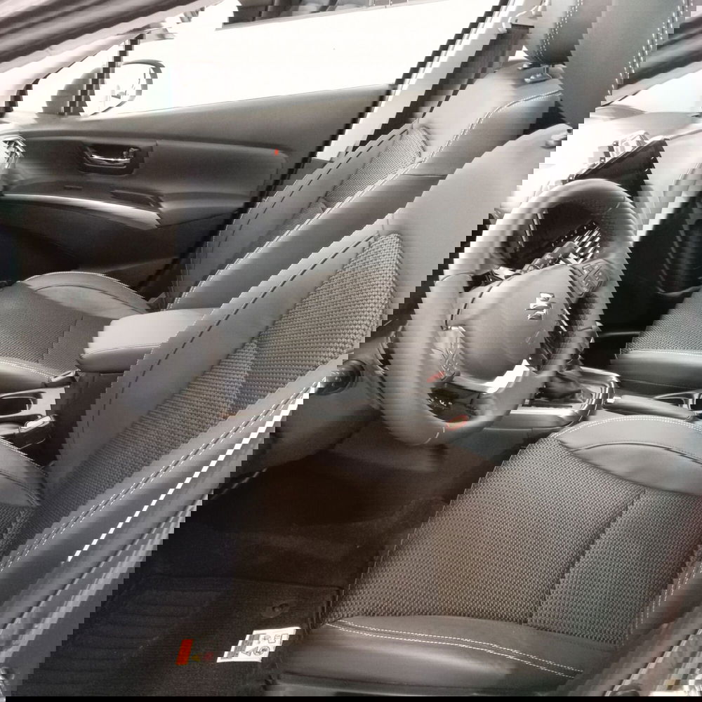 Suzuki S-Cross nuova a Chieti (12)