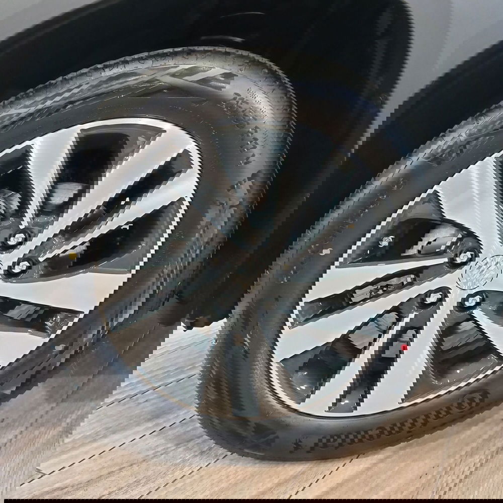 Suzuki S-Cross nuova a Chieti (15)