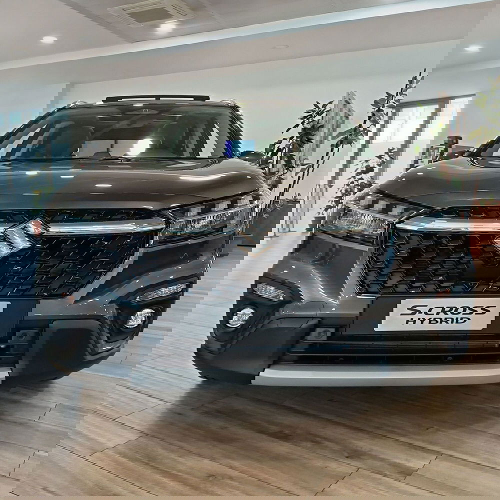 Suzuki S-Cross nuova a Chieti (4)