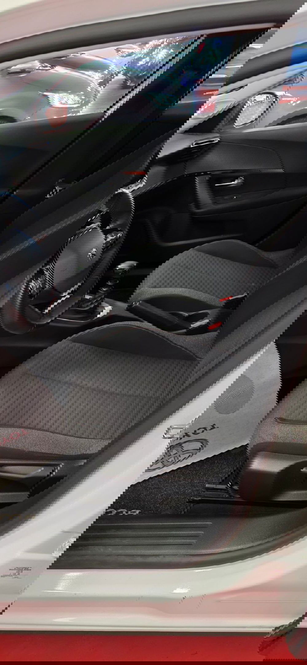 Peugeot 2008 usata a Messina (7)