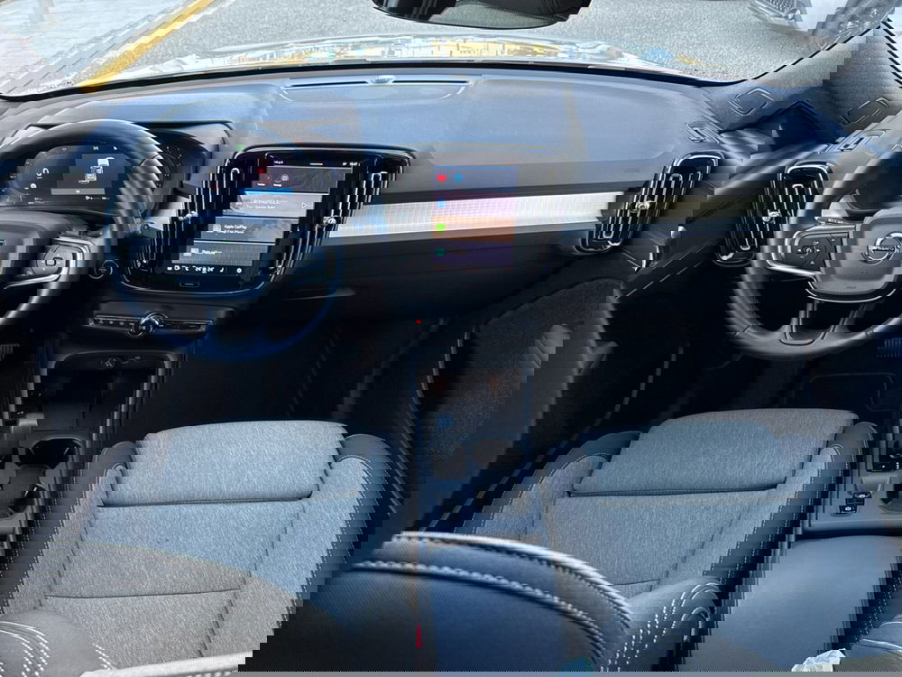 Volvo XC40 usata a Reggio Calabria (11)