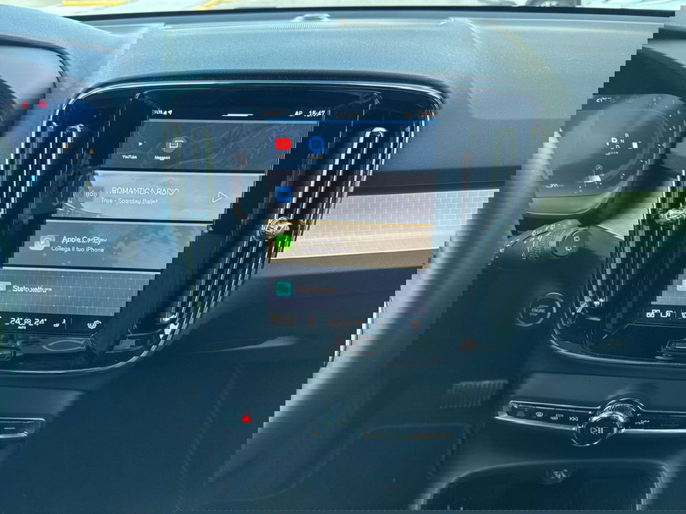 Volvo XC40 usata a Reggio Calabria (12)