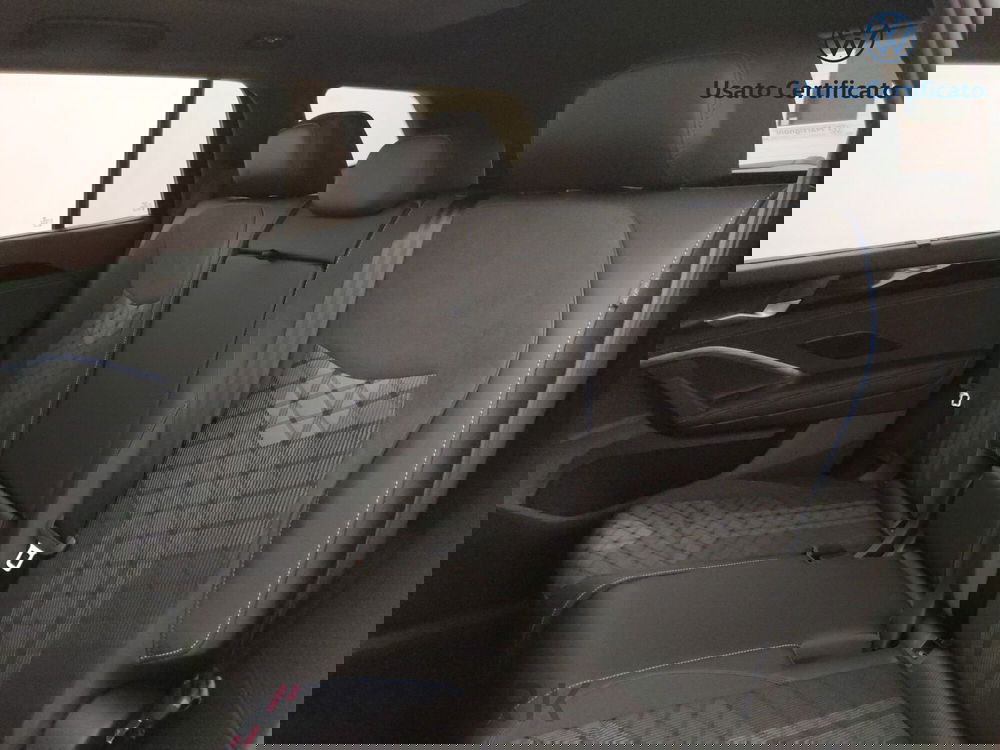 Volkswagen Tayron nuova a Varese (11)