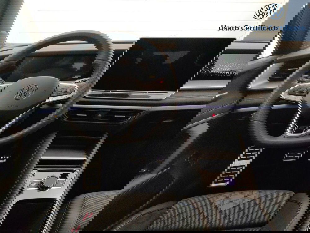 Volkswagen Tayron nuova a Varese (15)