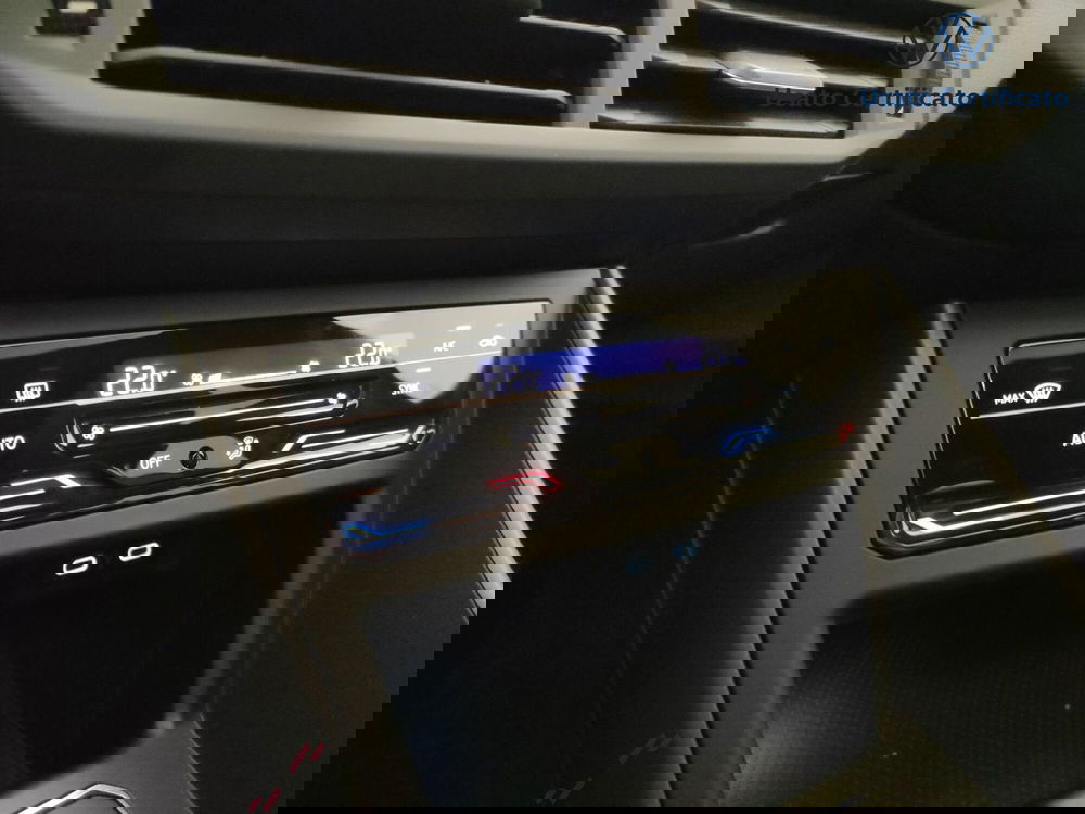 Volkswagen Taigo usata a Varese (17)