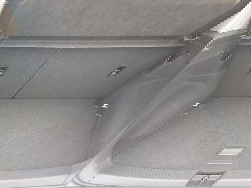 Volkswagen T-Cross usata a Lucca (15)