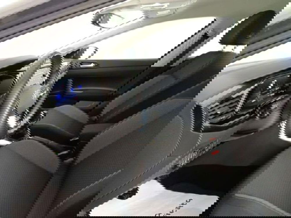 Volkswagen Taigo usata a Matera (12)