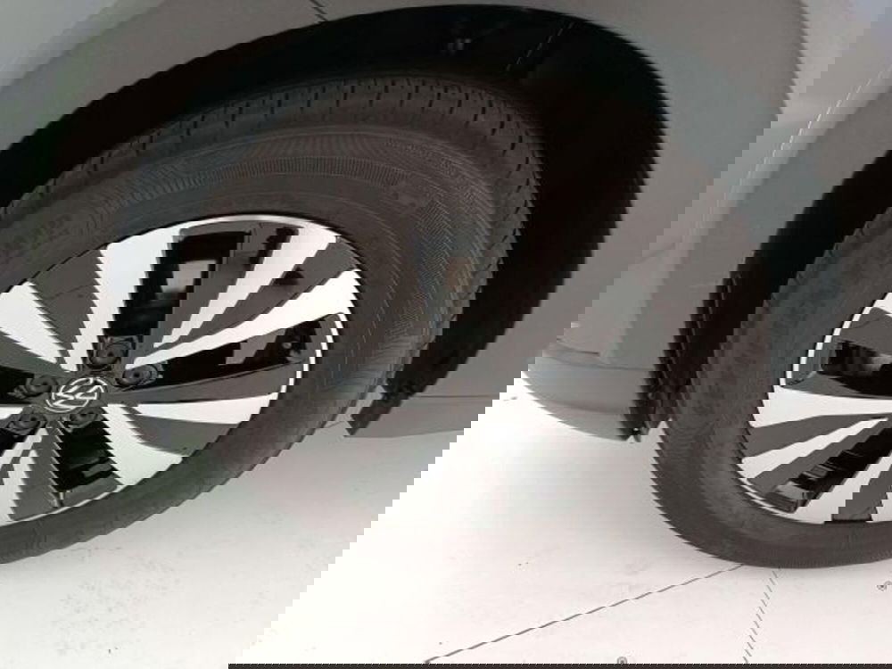 Volkswagen Taigo usata a Matera (14)