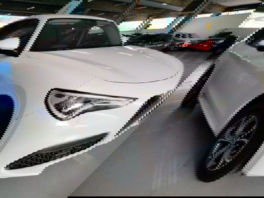 Alfa Romeo Stelvio usata a Forlì-Cesena (5)