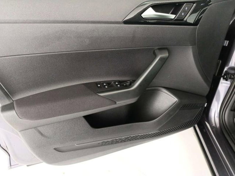 Volkswagen Taigo usata a Matera (11)