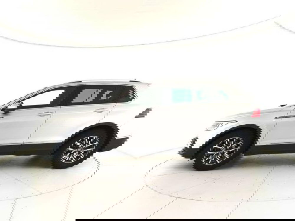 Volkswagen Tiguan usata a Matera (8)