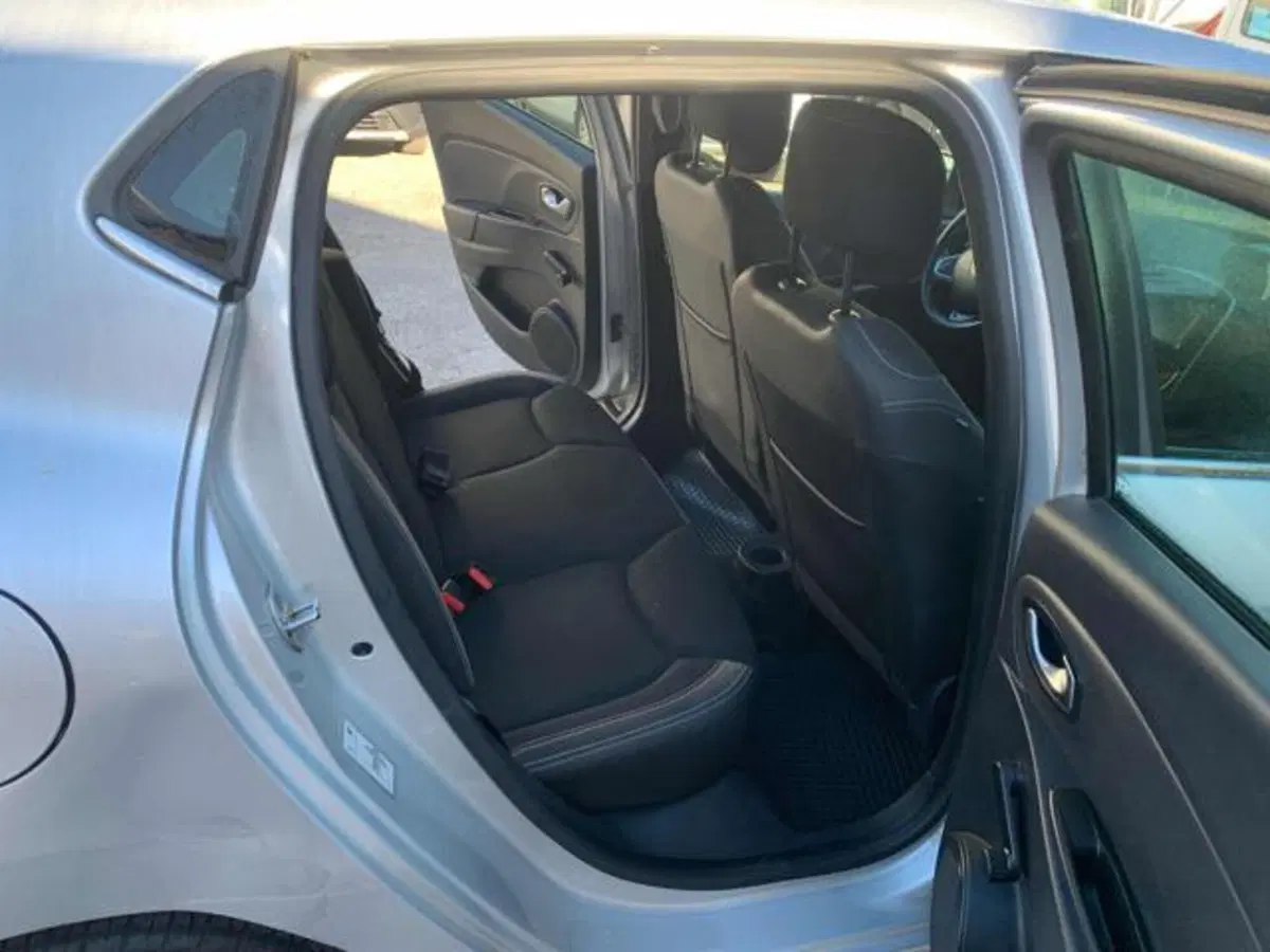 Renault Clio usata a Lucca (8)
