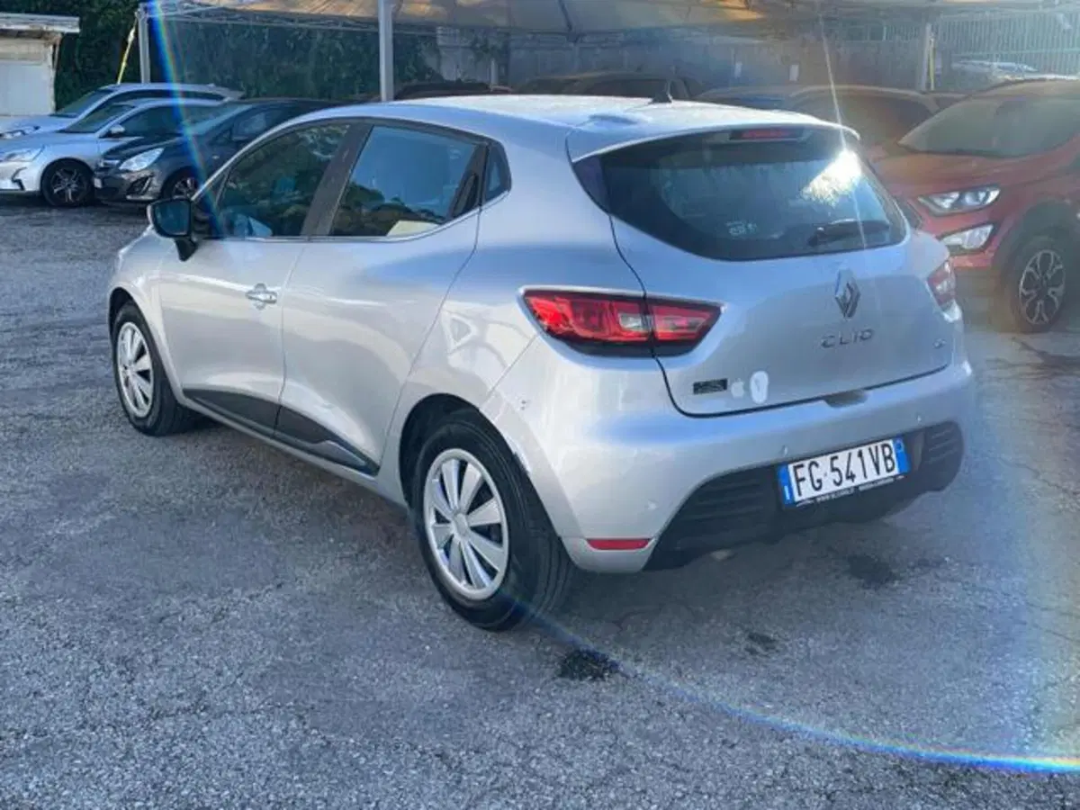 Renault Clio usata a Lucca (9)