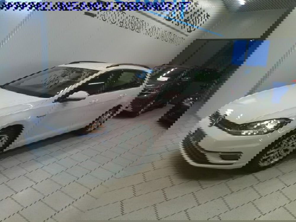 Volkswagen Golf Variant usata a Piacenza