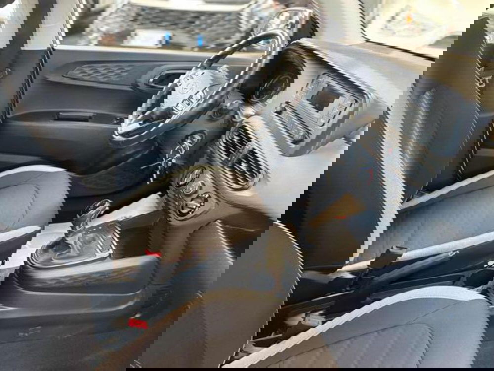 Hyundai i10 usata a Pesaro-Urbino (9)