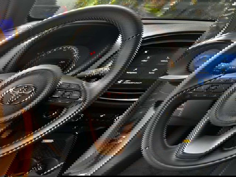 Toyota Aygo X usata a Sassari (11)