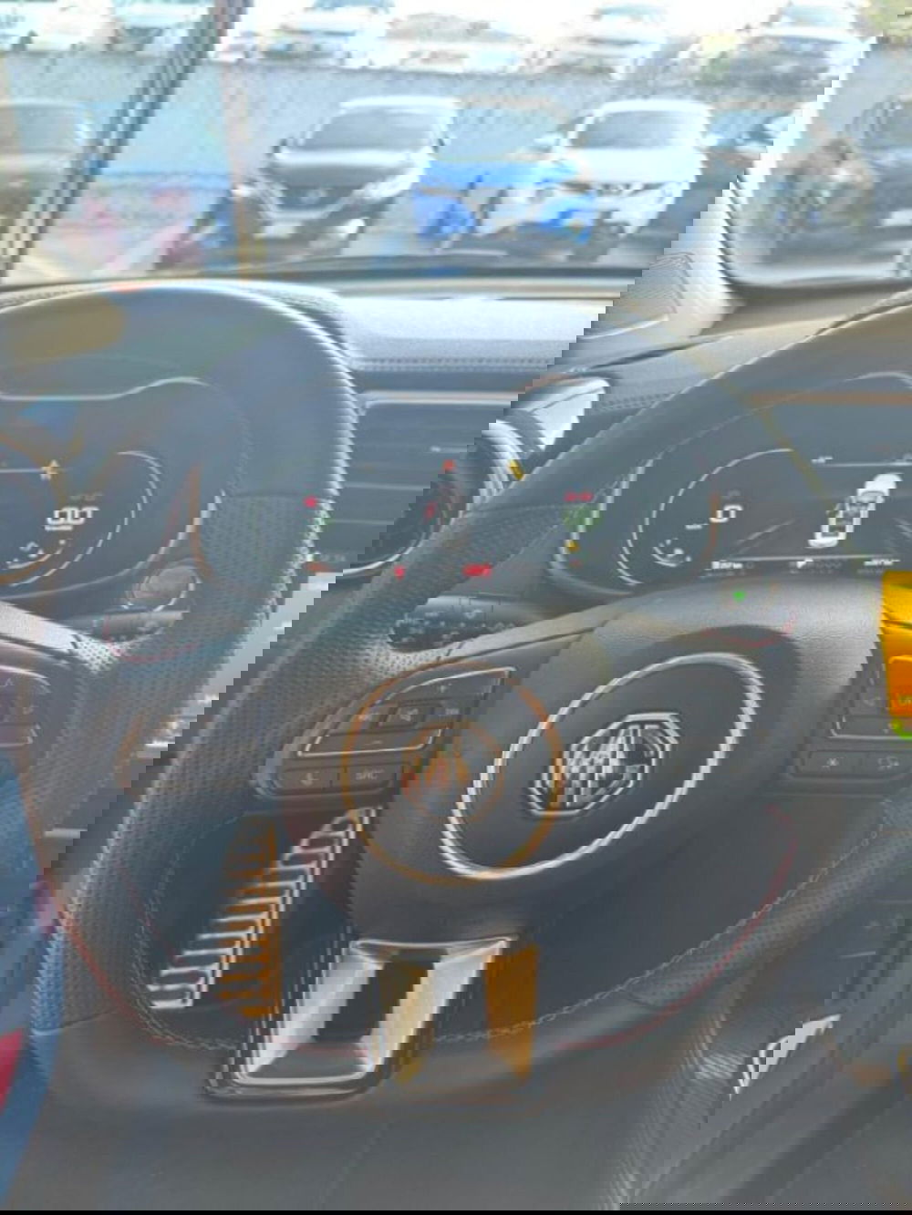 Mg ZS (2021-->) usata a Sassari (9)