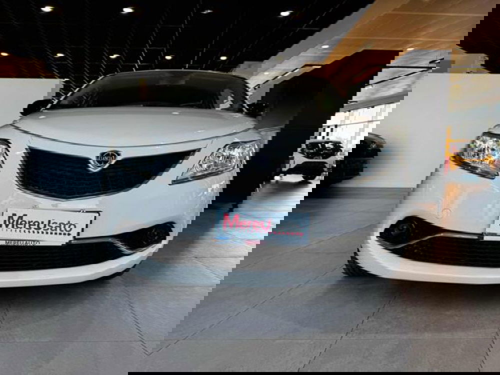 Lancia Ypsilon usata a Sassari (2)