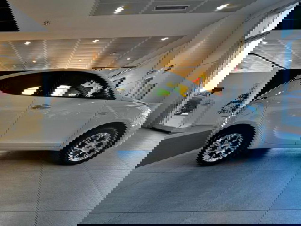 Lancia Ypsilon usata a Sassari (4)