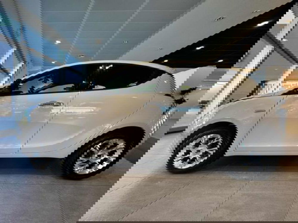 Lancia Ypsilon usata a Sassari (8)