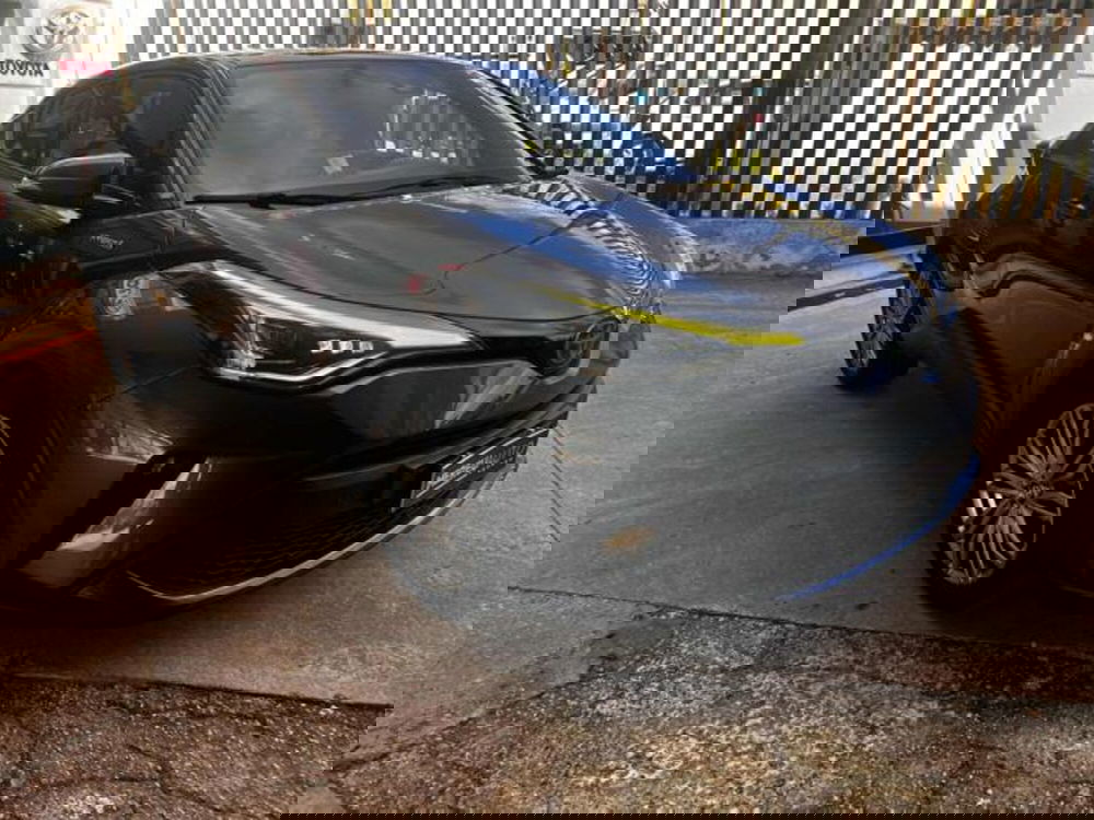 Toyota Toyota C-HR usata a Sassari (3)