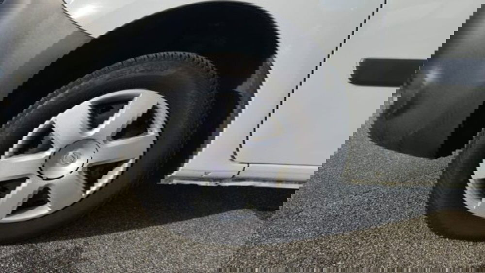 Nissan NV250 usata a Lucca (18)