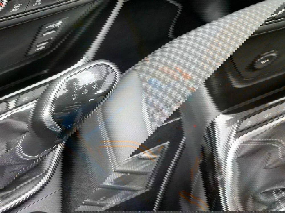 Opel Crossland X usata a Torino (12)