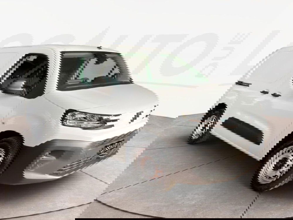 Peugeot Partner Furgone nuova a Torino (3)