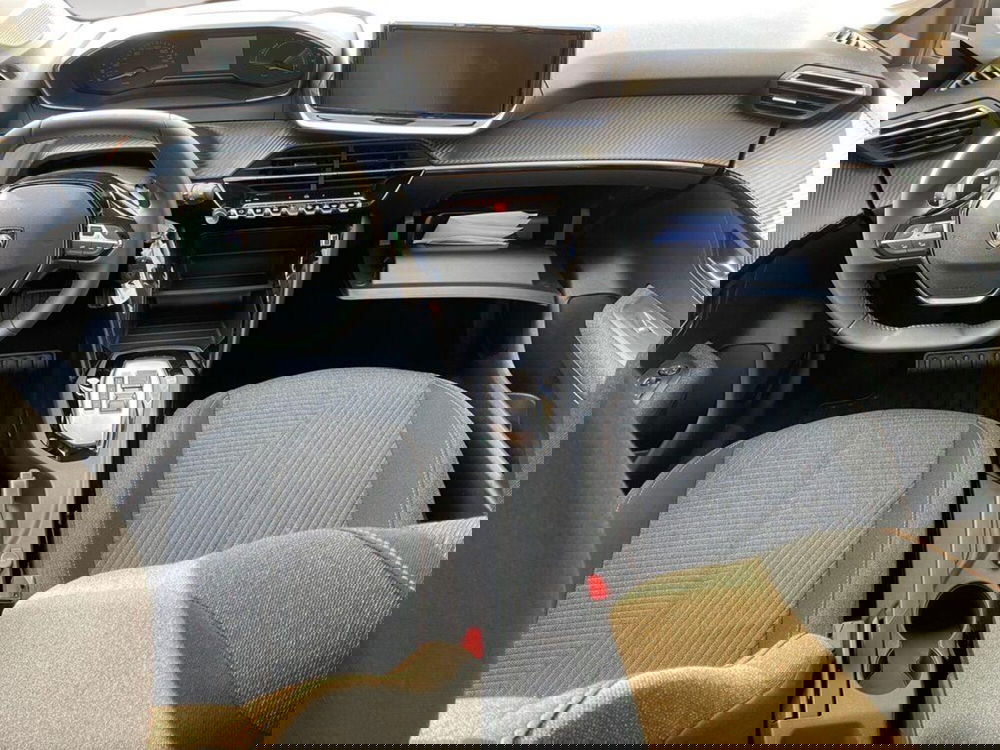 Peugeot 208 nuova a Torino (6)