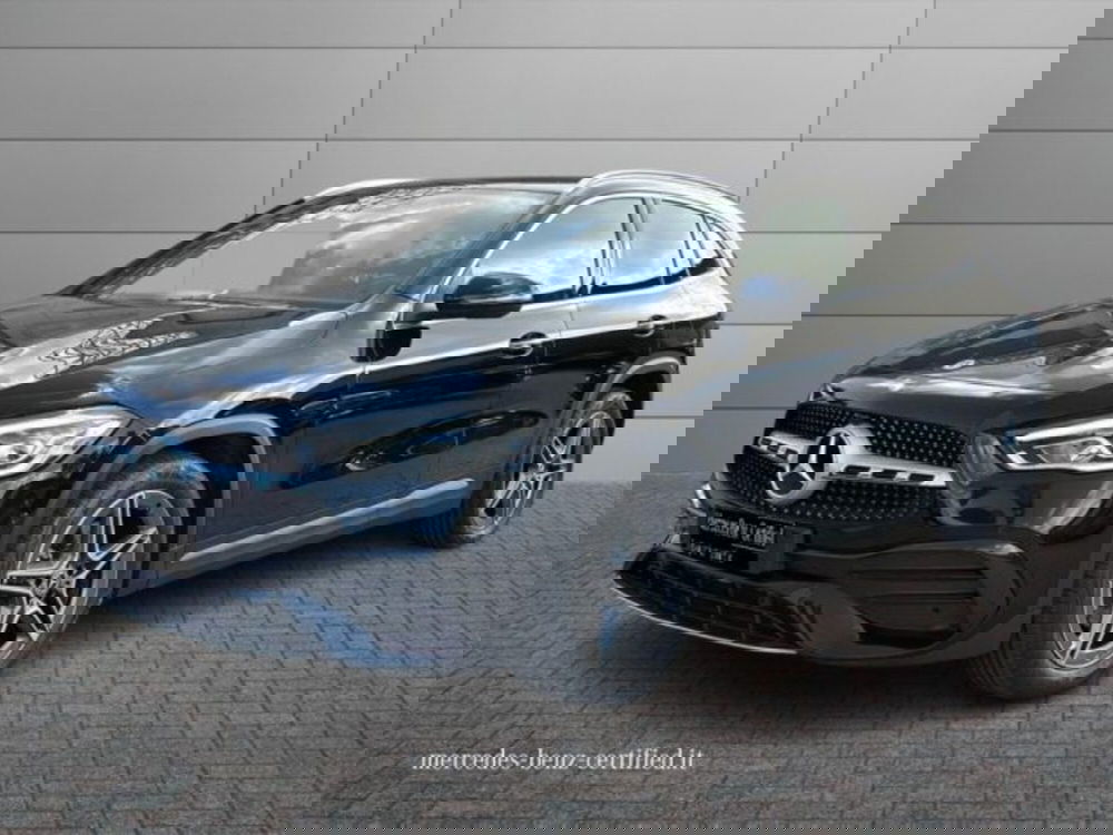 Mercedes-Benz GLA SUV usata a Avellino