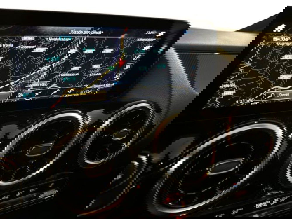 Mercedes-Benz GLA SUV usata a Avellino (12)