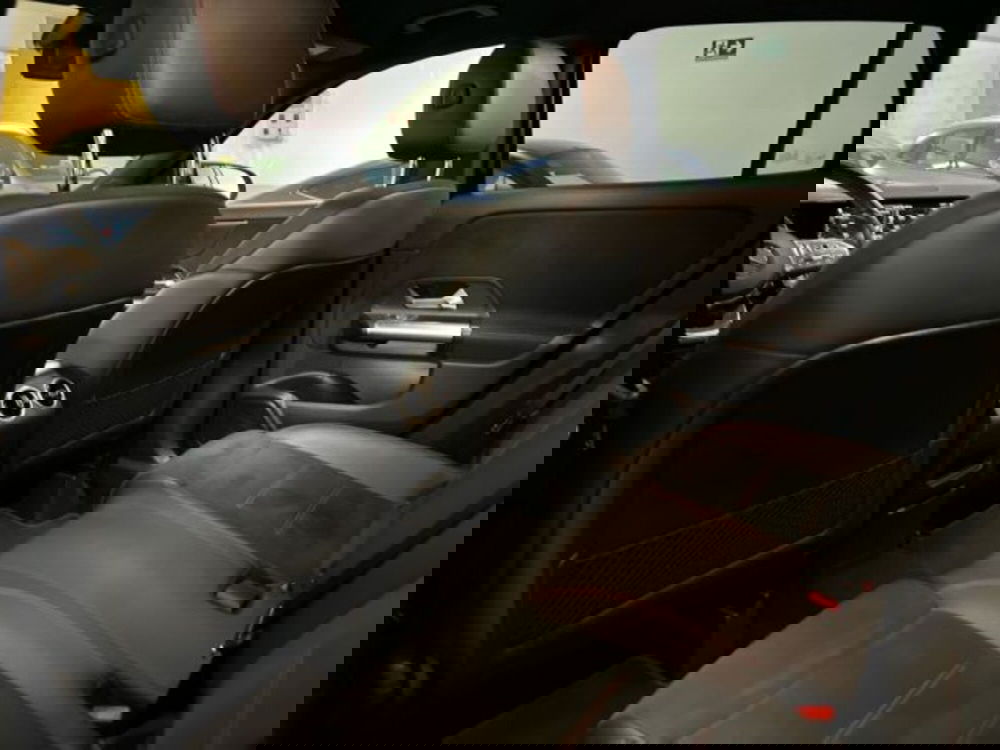 Mercedes-Benz GLA SUV usata a Avellino (18)