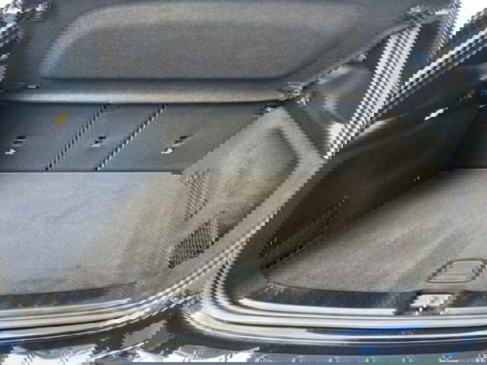 Mercedes-Benz GLA SUV usata a Avellino (8)