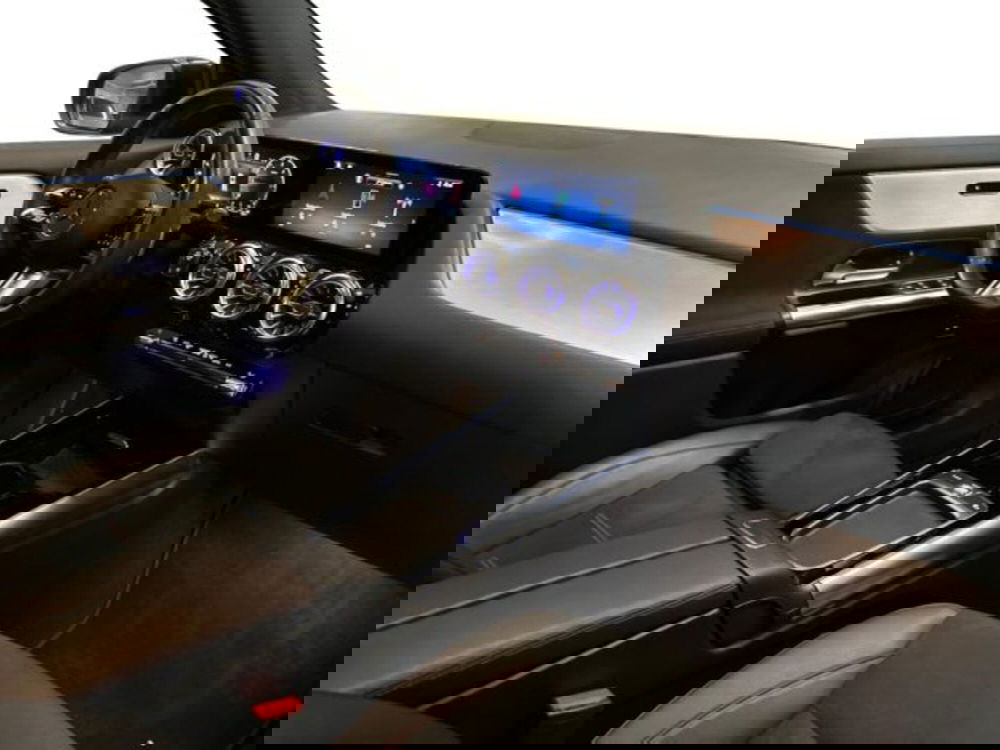 Mercedes-Benz GLA SUV usata a Avellino (15)