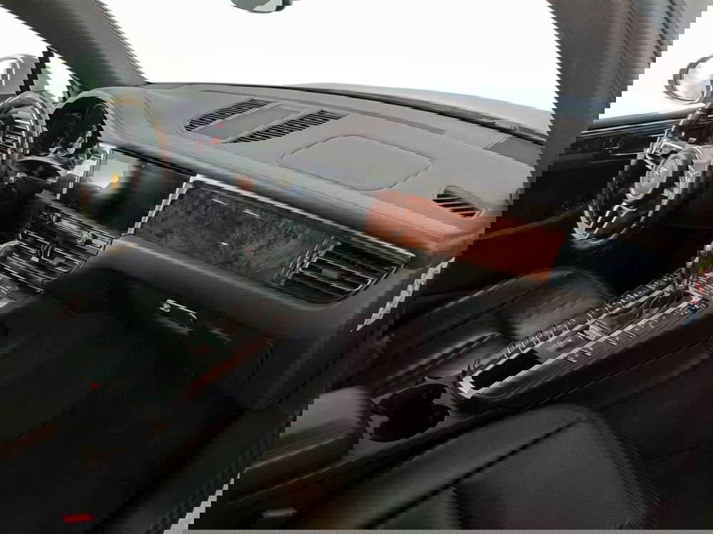 Porsche Macan usata a Ascoli Piceno (11)