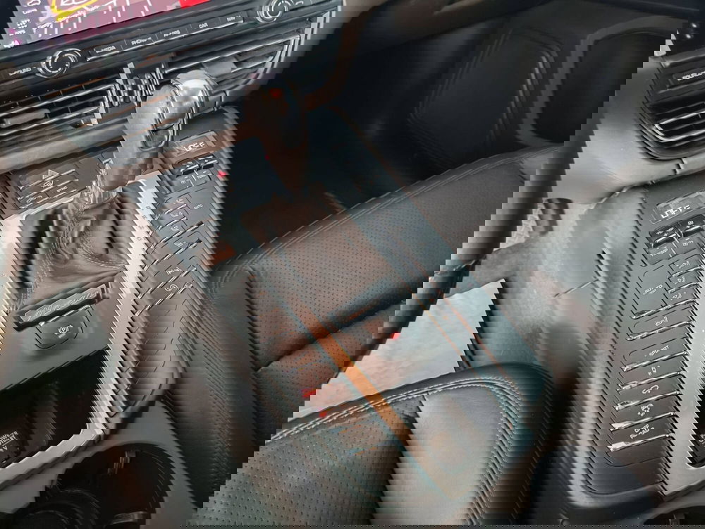 Porsche Macan usata a Ascoli Piceno (15)