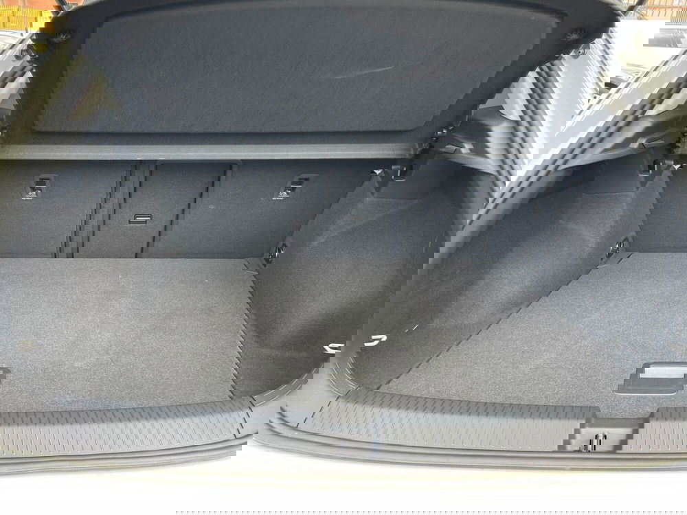 Volkswagen T-Roc usata a Messina (13)