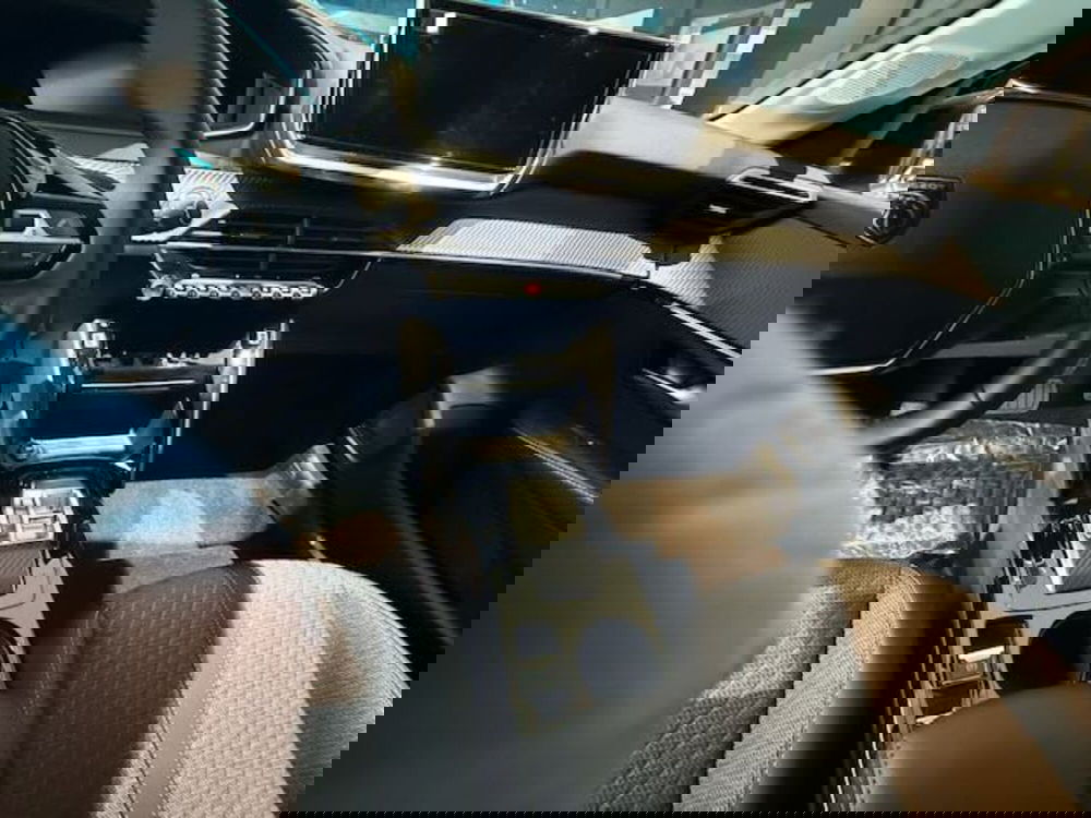 Peugeot 208 nuova a Monza e Brianza (14)