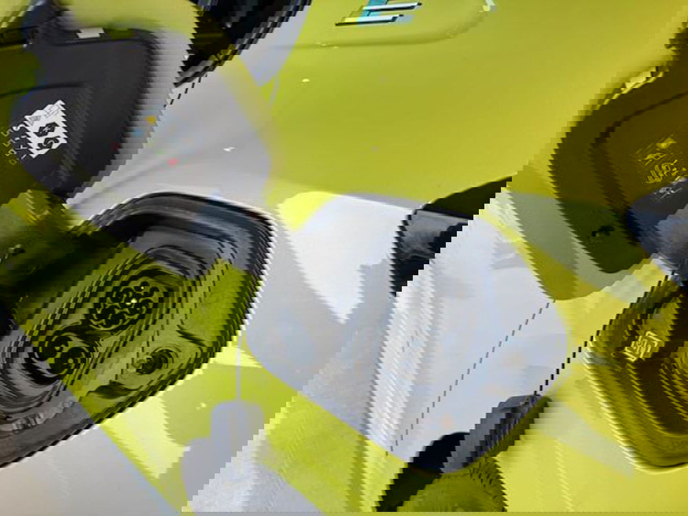 Peugeot 208 nuova a Monza e Brianza (9)