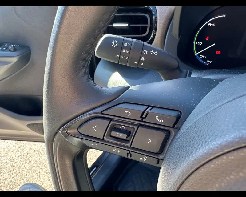 Toyota Yaris Cross usata a Venezia (16)
