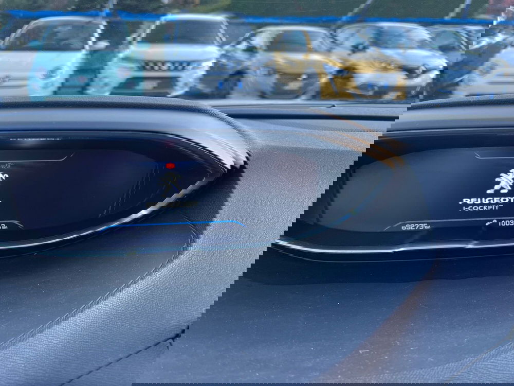 Peugeot 5008 usata a Como (11)