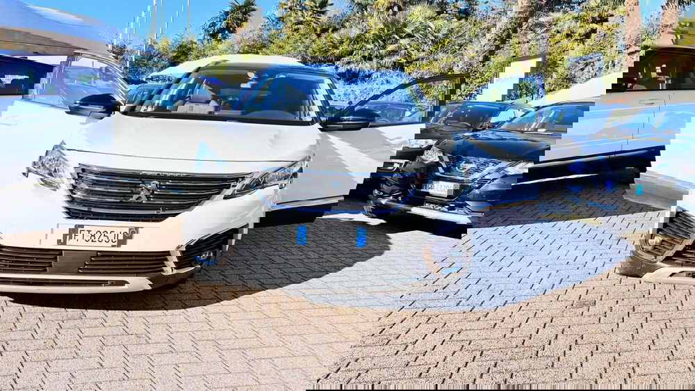 Peugeot 5008 usata a Como (4)
